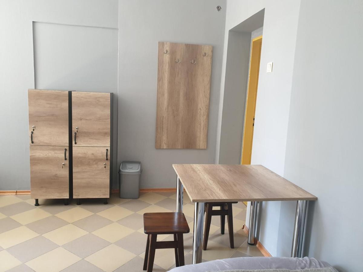 Мандри Хостел Uzhhorod Εξωτερικό φωτογραφία